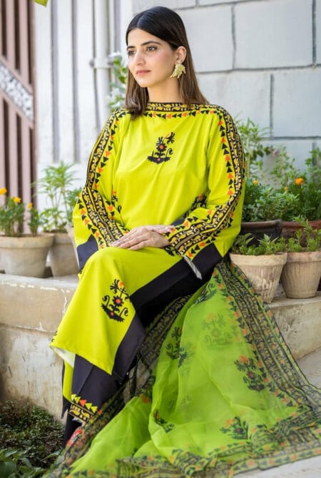 Zest Tribal Swiss Lawn 3Pc Set – Front & Back Digital Printed Long Shirt with Flapper Dupatta | August Arrival 2025